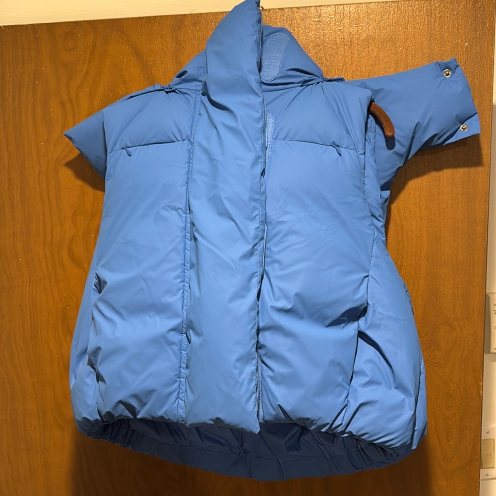 KHY HOODED ZIPUP VEST SIZE XS in blue